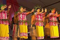 Townsville, Queensland, Australia, 2009 - Dance group from Tokelau at the Townsville Cultural Fest.