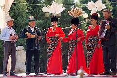 Osh, Kyrgyzstan, 2017 - Singing traditional Kyrgyz songs in Park Navoi.