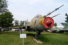 A Sukhoi Su-17 (NATO reporting name: Fitter), a Soviet variable-sweep wing fighter-bomber.